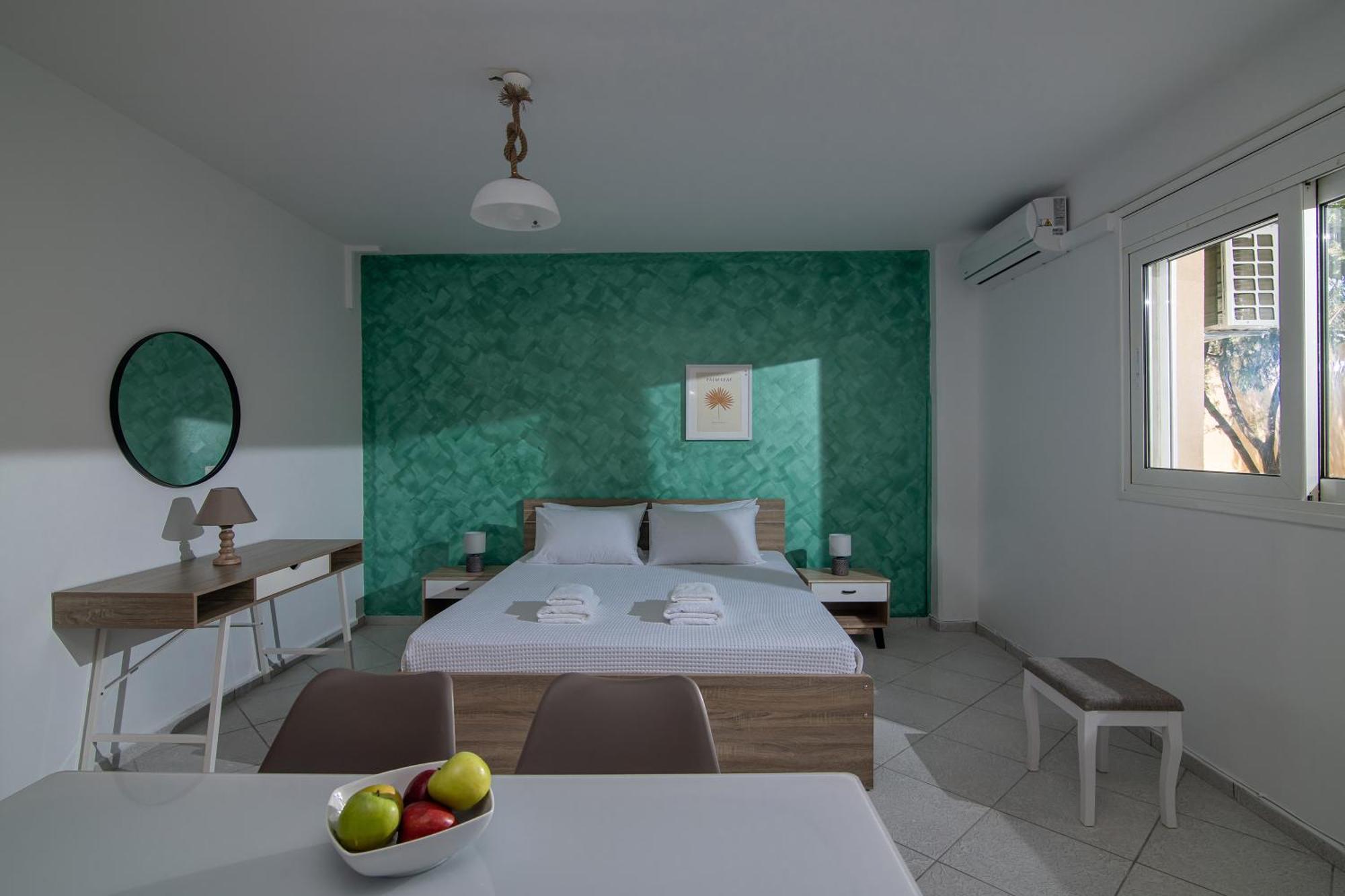 Happy Aparthotel