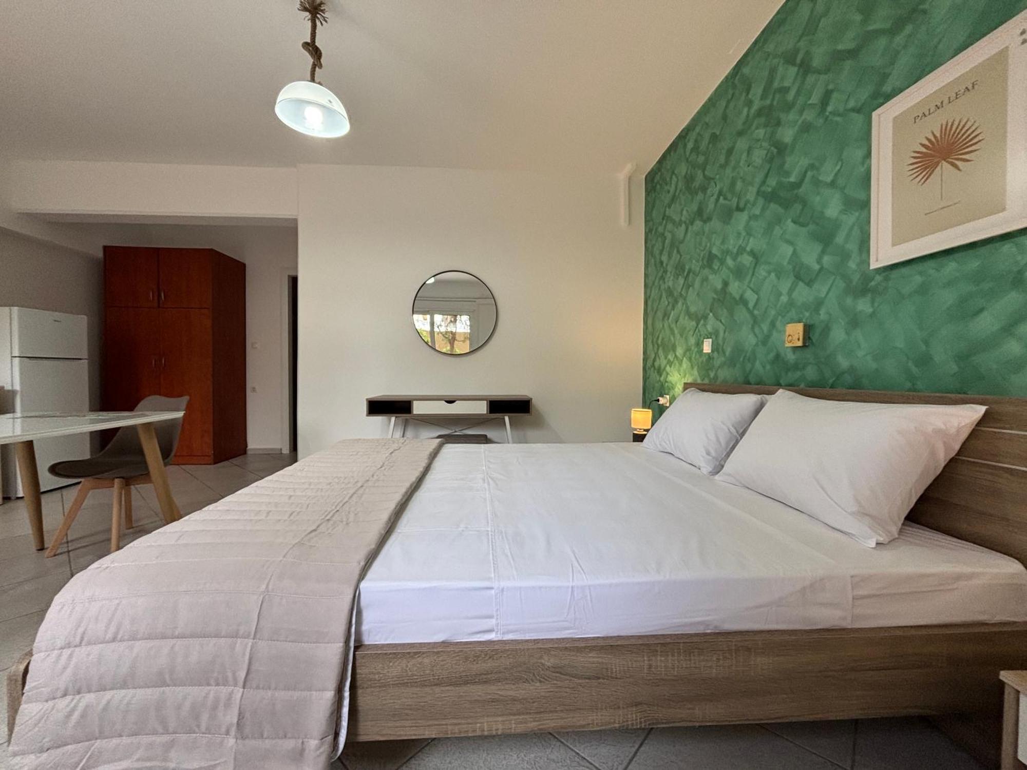 Happy Aparthotel Iraklion
