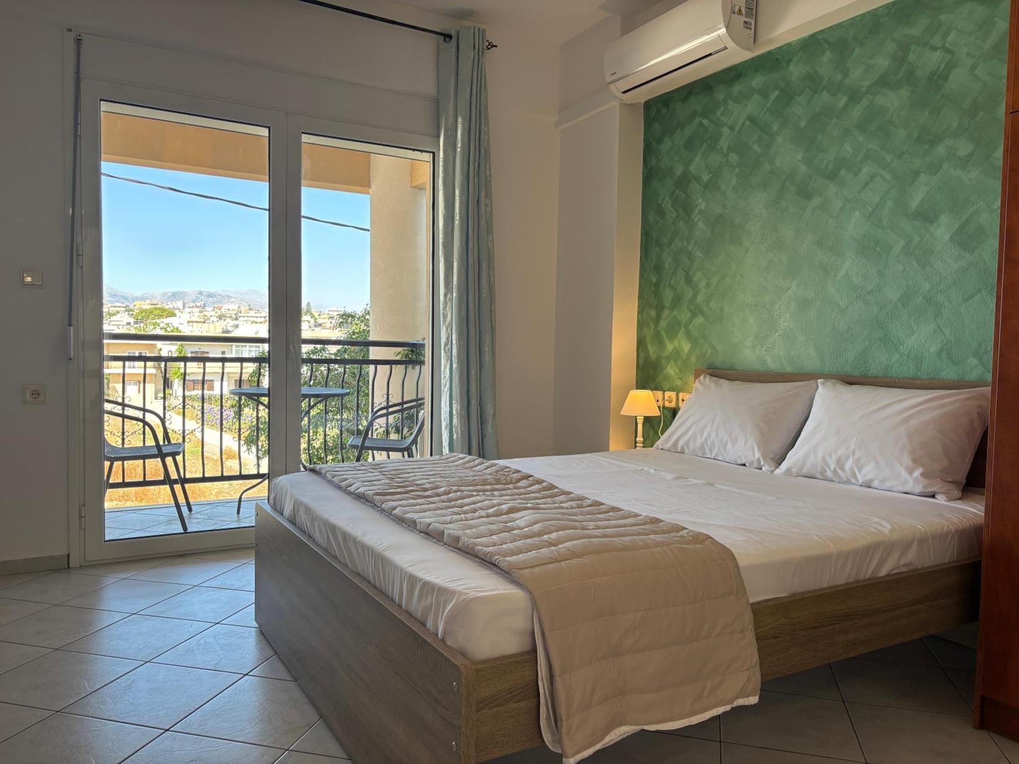 Aparthotel Happy
